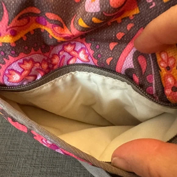 LeSportsac Floral Crossbody/Shoulder Bag - Picture 4 of 8